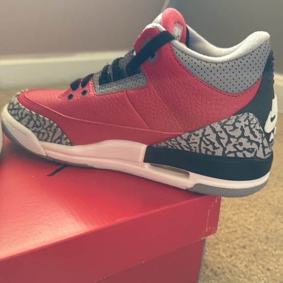 NWOT Air Jordan 3 Retro. Offers welcomed. - Picture 11 of 14